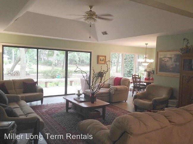 Building Photo - 3 br, 2.5 bath House - 51 Off Shore