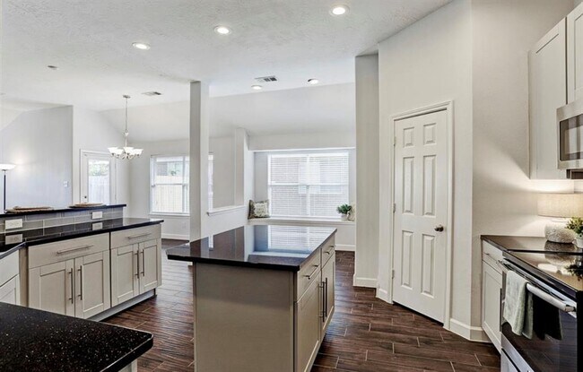 Building Photo - 17514 Kenton Crossing Ln