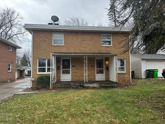 Building Photo - 256 Bonnett St SW