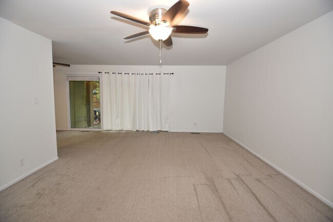 Foto del edificio - 2500 Topsfield #407