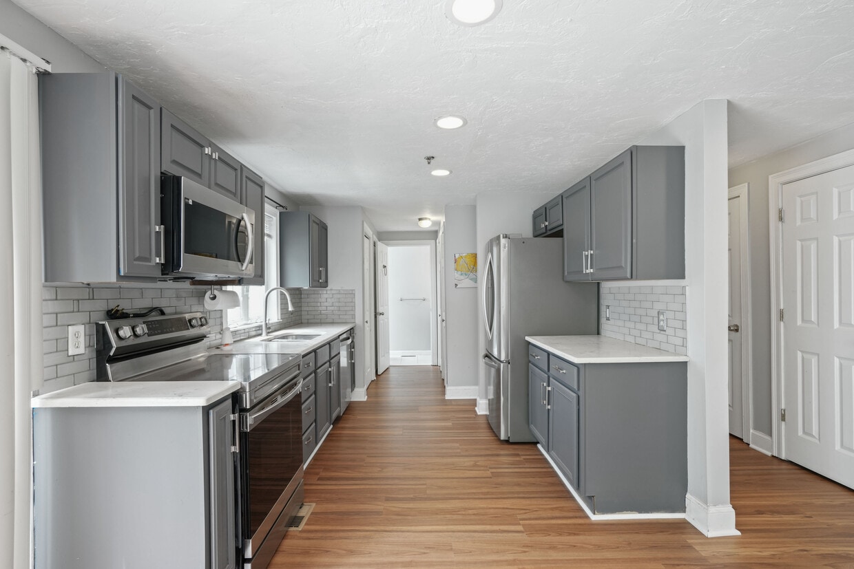 Luxury Kitchen - 1 Eddy St
