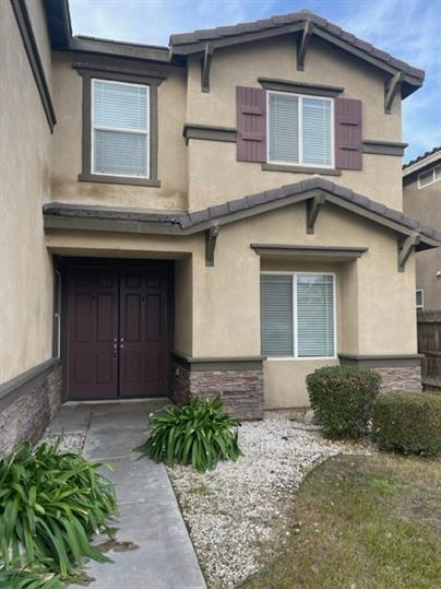 Foto del edificio - Room to Live & Grow! Expansive 3,547 Sq. Ft. 4-Bedroom 2.5 Bath Home