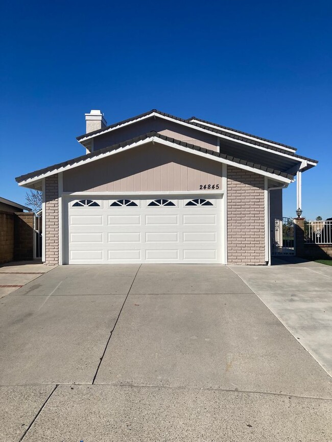 Building Photo - 4 bedroom 3 bath home in Mission Viejo