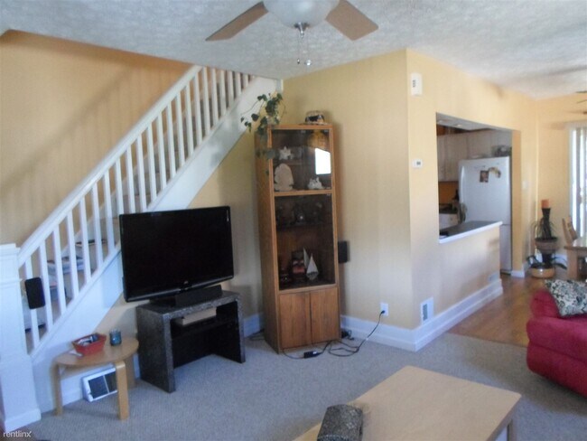 Building Photo - 2 br, 1 bath House - 4473 Morefield St
