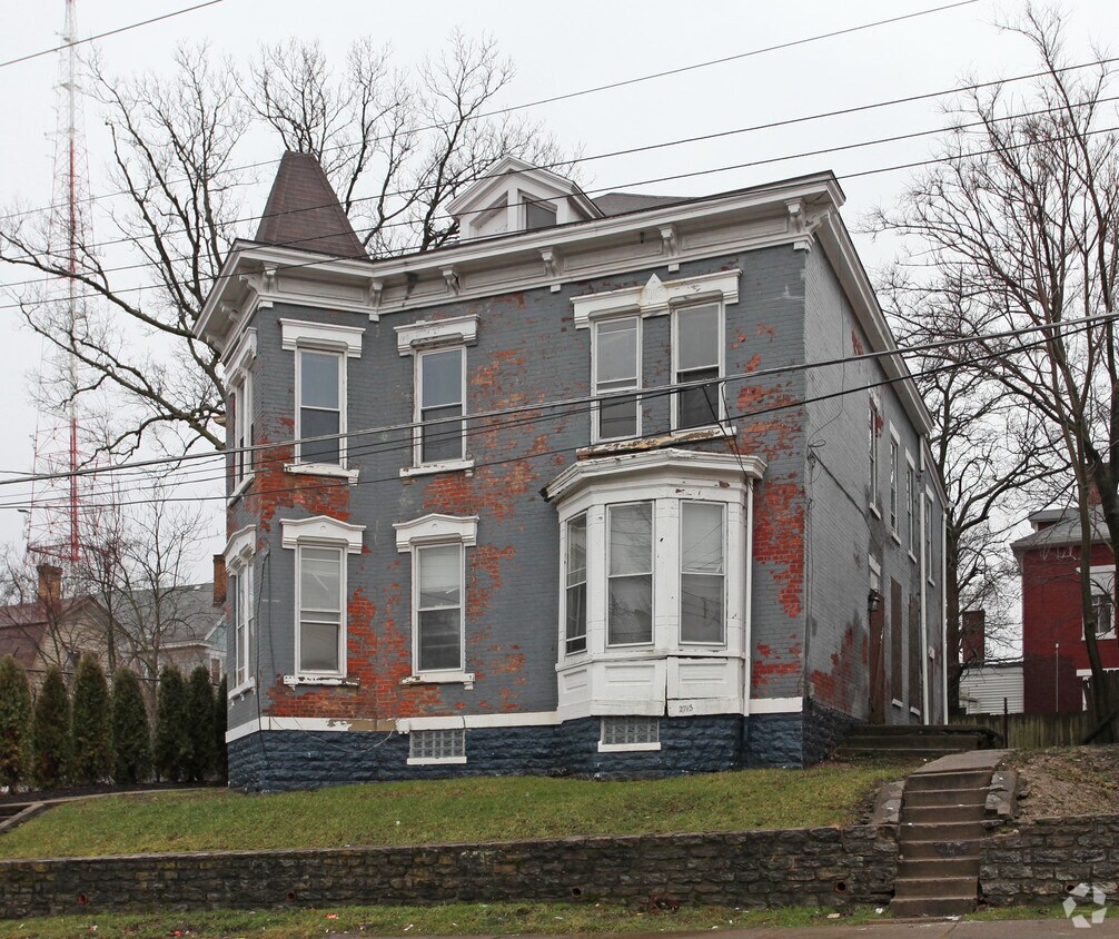 Primary Photo - 2711-2713 Price Ave