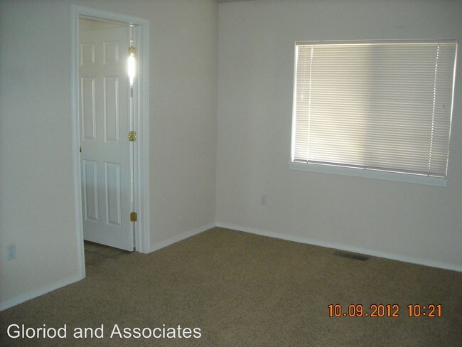 Building Photo - 1014 Cheyenne Villas Pt