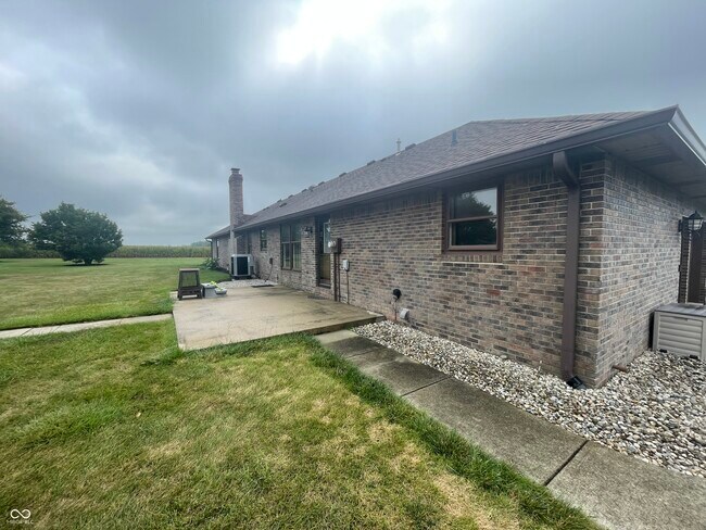 Building Photo - 3980 50 S