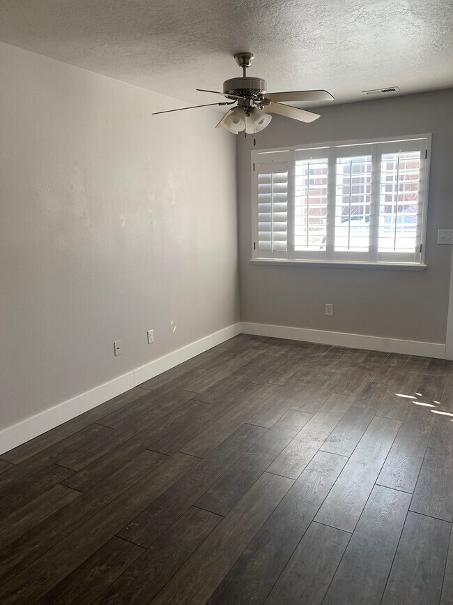 Building Photo - 10466 S Sage Vista Way