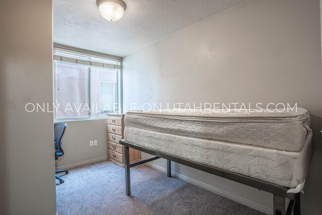 Foto del edificio - 843 E 620 N St