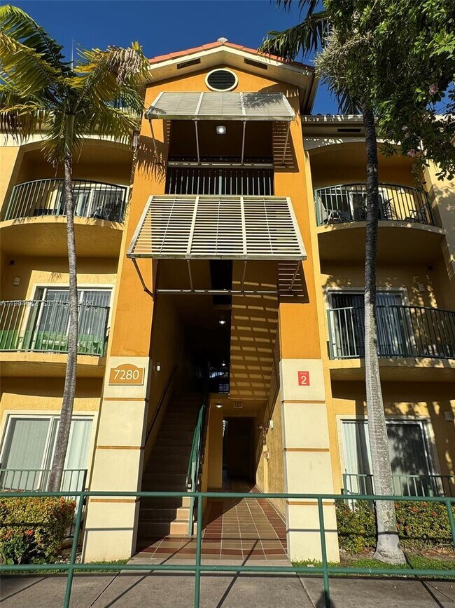 Foto del edificio - 7280 NW 114th Ave