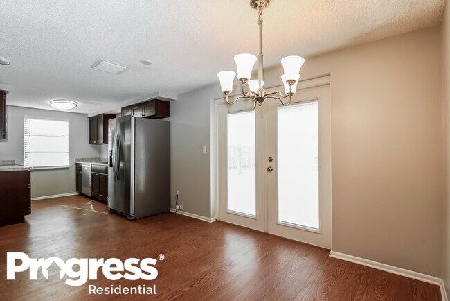 Building Photo - 3447 Wilson Dr