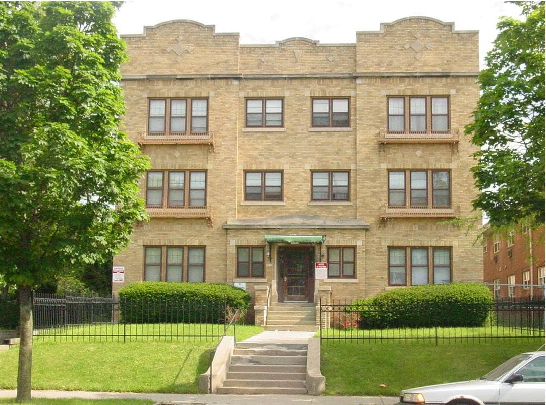 Building Photo - 3010 W Wells St