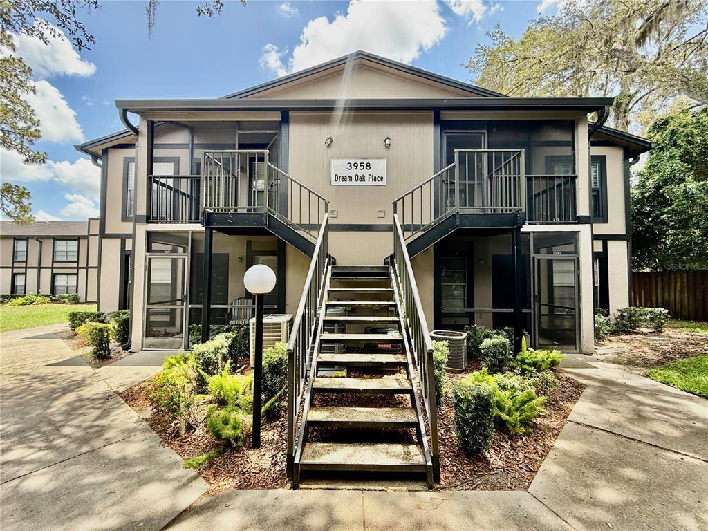 Foto principal - 3958 Dream Oak Pl