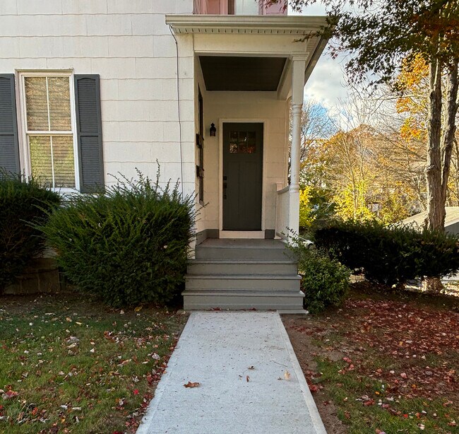 Entrada al 206 - 206 Echo Lake Rd