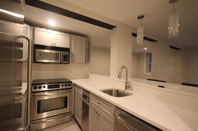 Building Photo - 504 Columbus Ave