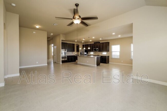 Building Photo - 848 Gray Cloud Dr