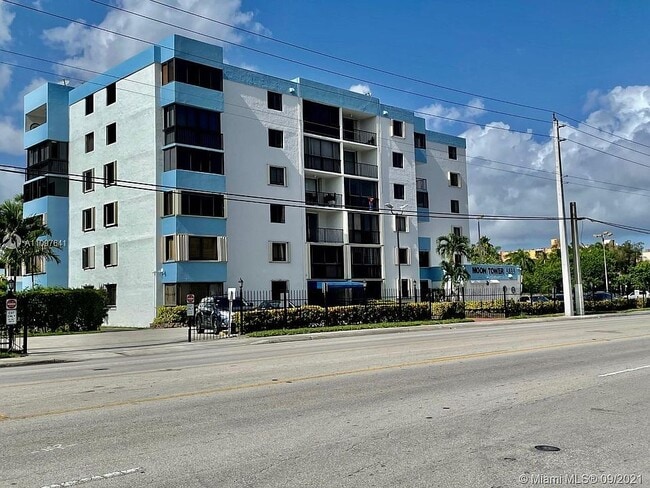 Building Photo - 5033 NW 7th St
