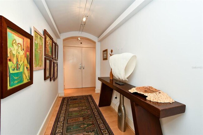 Foto del edificio - 775 Longboat Club Rd