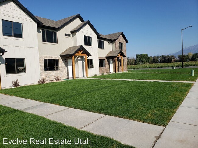 Foto del edificio - 4 br, 2.5 bath House - 546 N 1300 W