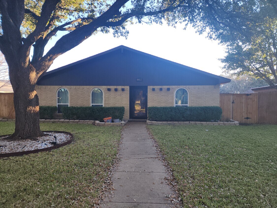 1012 Whitehall Dr, Plano, TX 75023 House Rental in Plano, TX