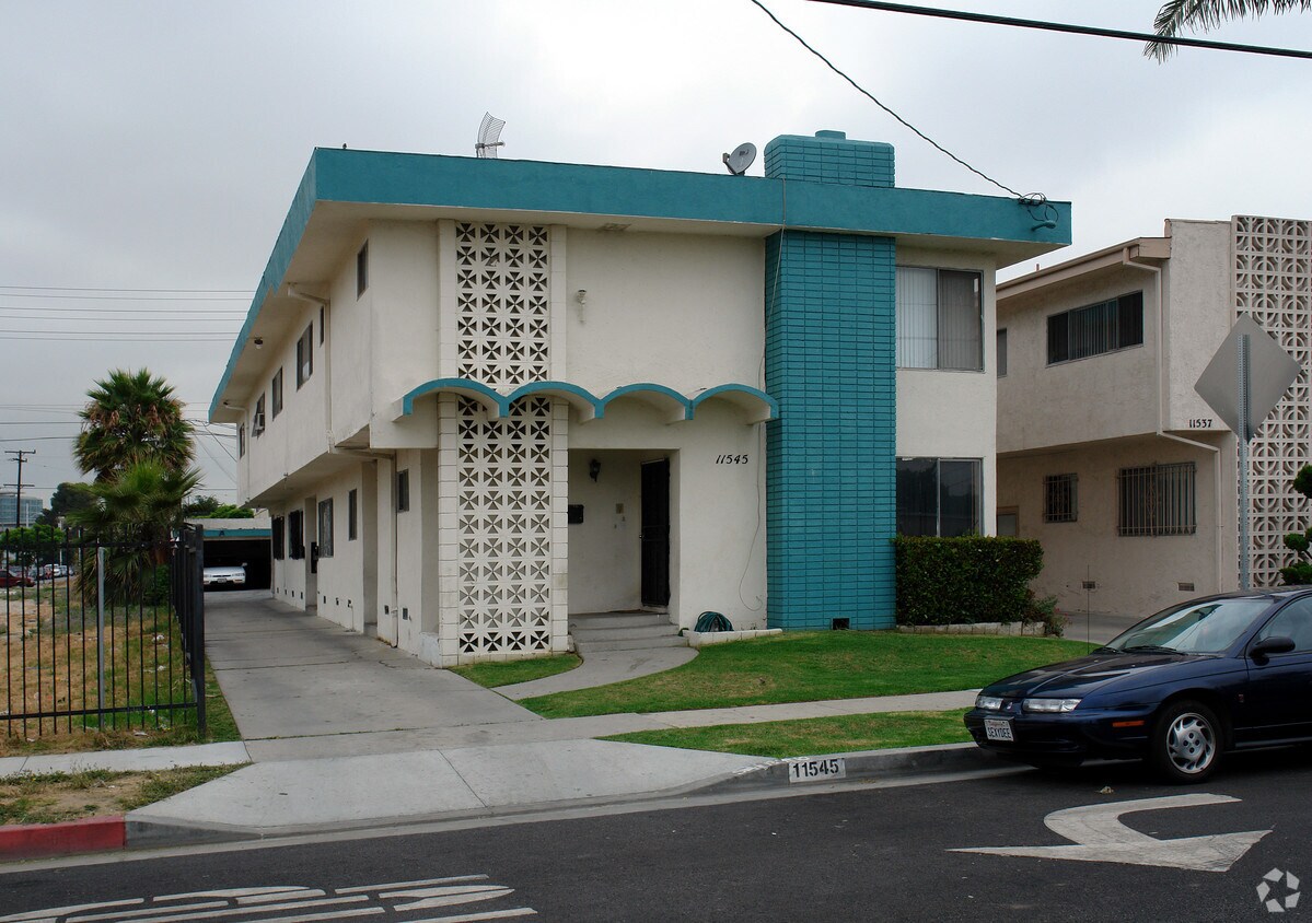 Primary Photo - 11545 Gale Ave
