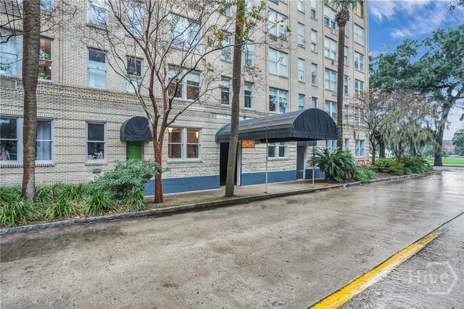 Foto del edificio - 106 W Gwinnett St