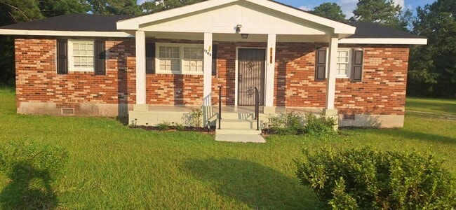 Building Photo - 1785 Edgefield Rd