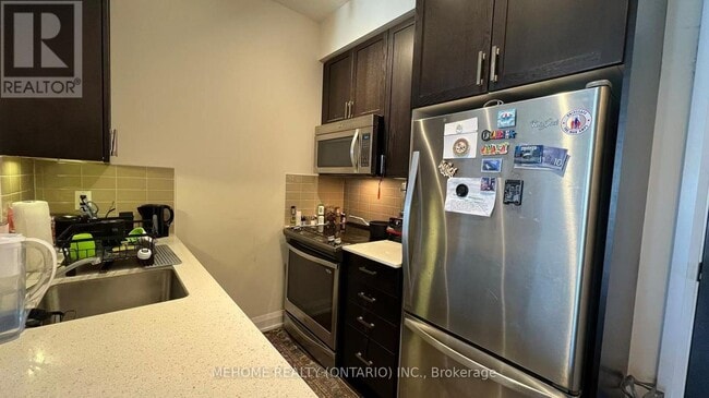 Photo du bâtiment - 18 Graydon Hall Dr