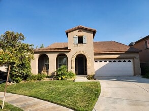 Building Photo - 1560 Gazebo Ln