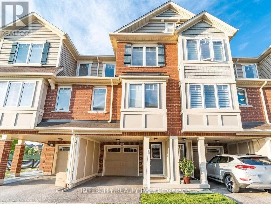 Photo principale - 6020-6020 Derry Rd