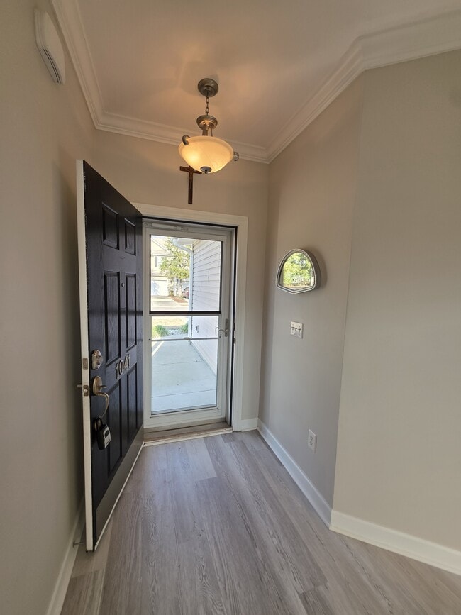 Foto del edificio - 1041 Fairway Ln