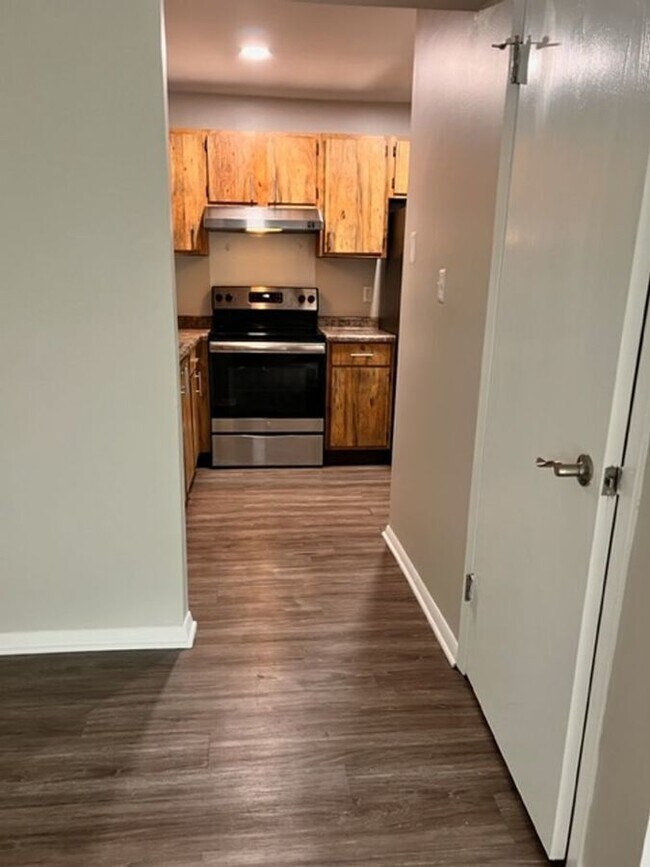 Building Photo - 1167 Abbey Ln