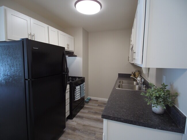 Foto del edificio - Indian Hills Apartments