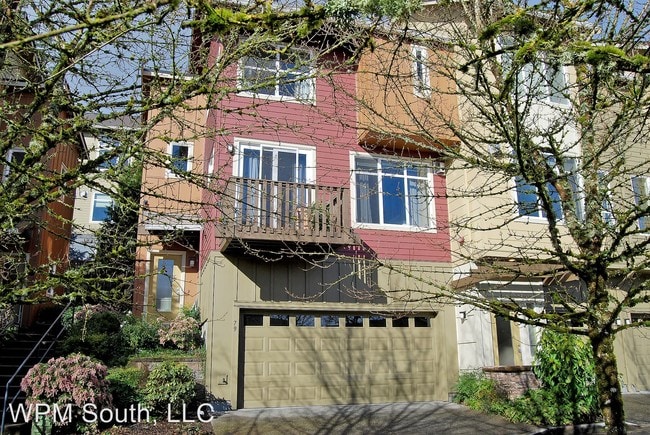 Building Photo - 79 Cougar Ridge Rd NW