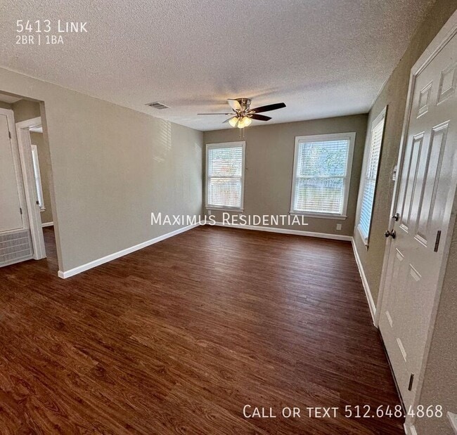 Building Photo - 5413 Link-