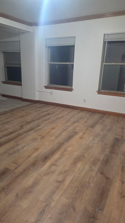 Foto del edificio - 612 W Wisconsin Ave