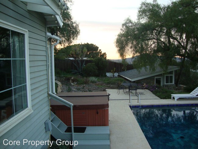 Building Photo - 5031 Crestland Dr