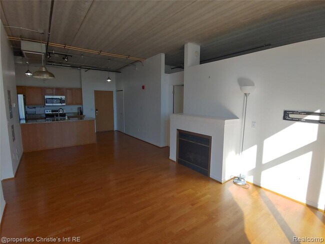 Building Photo - 66 Winder St