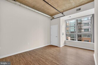 Building Photo - 1300 N St NW