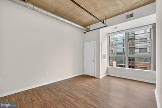 Building Photo - 1300 N St NW