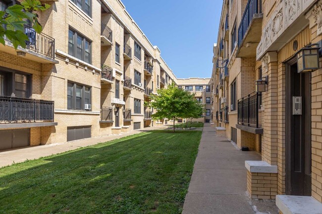 Exterior del edificio - Maple Court