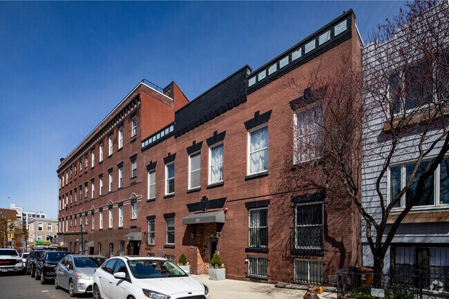 Building Photo - 251 19th St