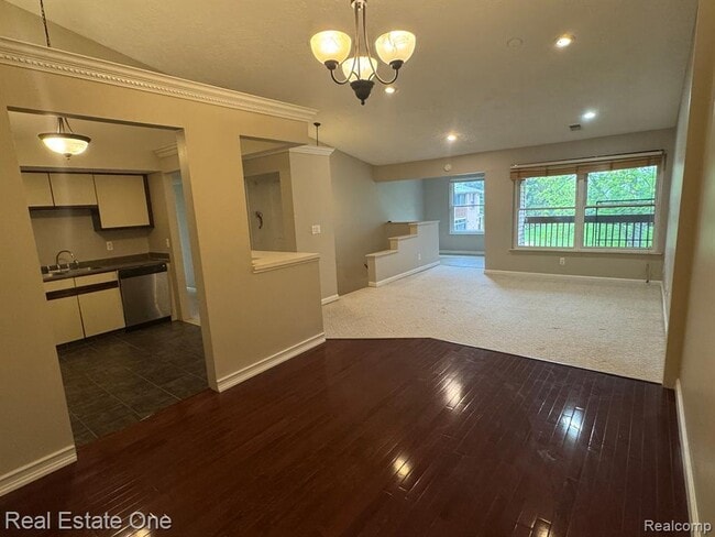 Building Photo - 19317 Surrey Ln