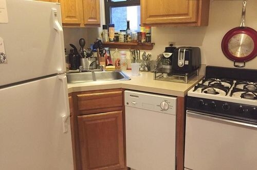 Foto del edificio - 128 W 83rd St