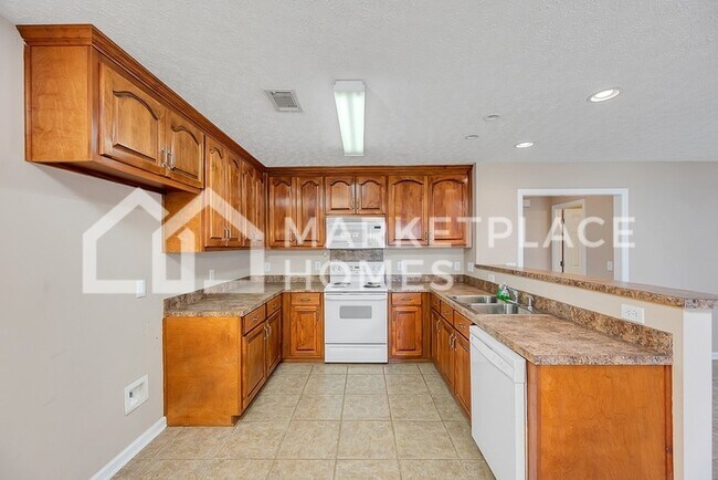 Building Photo - 135 Ridgeview Dr