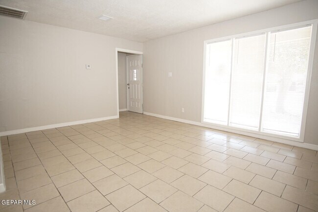 Foto del edificio - 3817 Thomason Ave