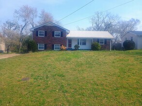 Building Photo - 5910 Kinsdale Dr