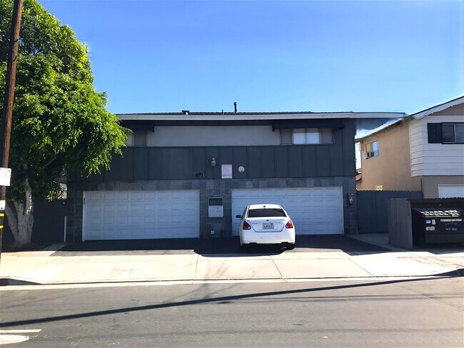 Foto del edificio - 7722 Cypress Dr