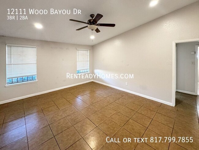 Foto del edificio - 12111 Wood Bayou Dr