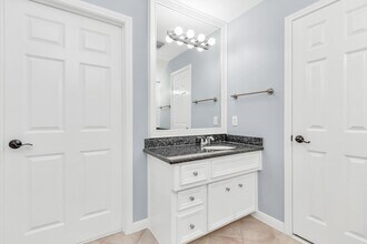 Building Photo - 2901 W Dallas St